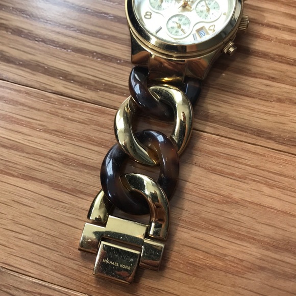 Michael Kors watch - Picture 3 of 7